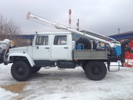 Бурильно-крановая машина БКМ-317 на ГАЗ-33088