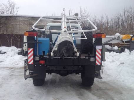 Бурильно-крановая машина БКМ-317 на ГАЗ-33088