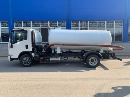 Вакуумный ISUZU NQR90 - 5 куб.м.