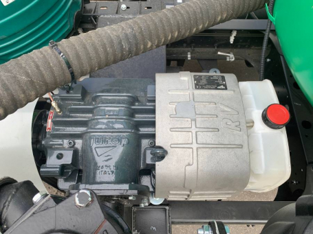 Вакуумный Isuzu NPR75 - 4 куб.м.