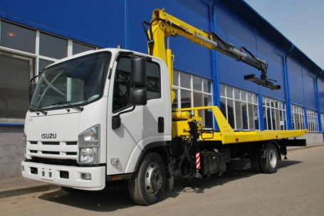 Эвакуатор Isuzu 75 со сдвижной платформой и краном-манипулятором (КМУ)