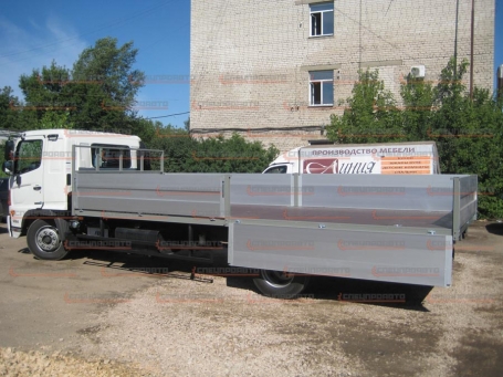 Бортовой Hino 500 1226