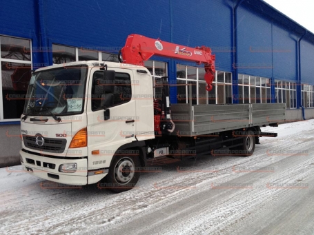 Hino 500 1226 с краном-манипулятором КМУ Unic 550
