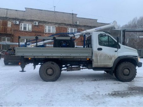 Бурильно-крановая машина на ГАЗ-С41A23 Садко