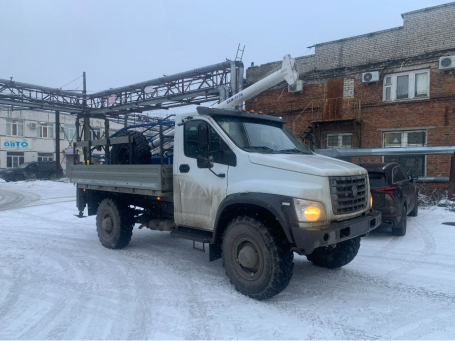 Бурильно-крановая машина на ГАЗ-С41A23 Садко