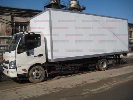 Изотермический фургон Hino 300
