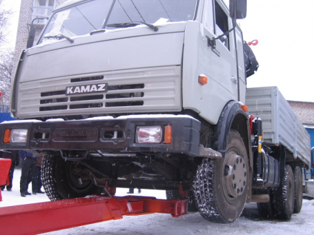 Эвакуатор Камаз 6520 с устройством частичной погрузки