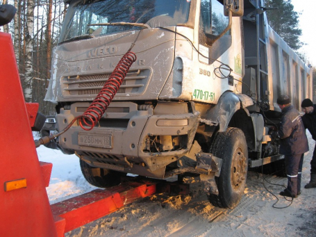 Эвакуатор Камаз 6520 с устройством частичной погрузки