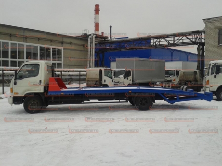 Эвакуатор Hyundai HD 78 с ломаной платформой